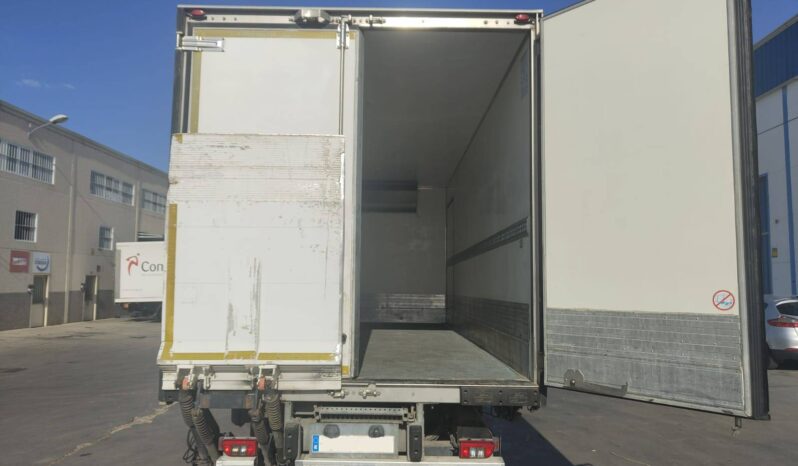 IVECO EURO CARGO FRIGORIFICO lleno